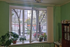 От вчерашнего обстрела в Одессе пострадал роддом