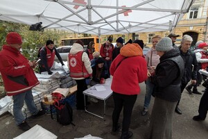 Во время обстрела Одессы пострадала амбулатория и музей: где развернули штабы помощи