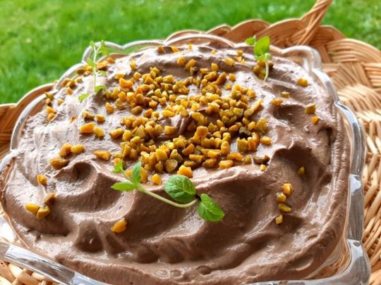 Мус із курячої печінки: ніжний і ароматний