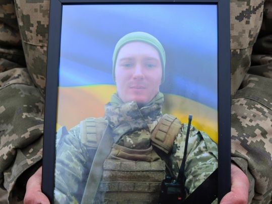 Осиротіли троє малих дітей: на Донеччині загинув 27-річний боєць