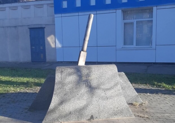 В Одессе поздно вечером демонтировали памятник Высоцкому: что известно