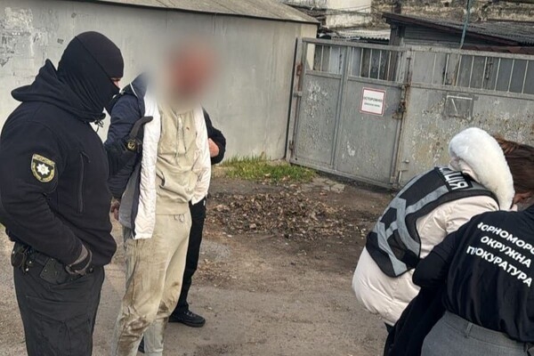 В Одессе мужчина требовал от военного 25 тысяч долларов за оформление непригодности