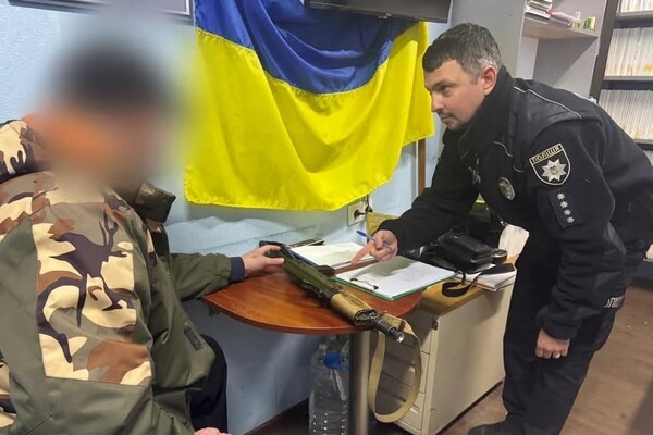 Менее чем за месяц найденное оружие задекларировали почти сотня жителей Одесской области