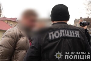 Поездом на запад Украины, а оттуда – за границу: в Одессе разоблачили переправщика уклонистов