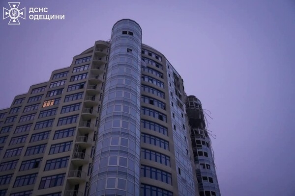 Ночная атака "Шахедов" на Одессу: есть пострадавшие и разрушения (обновлено)