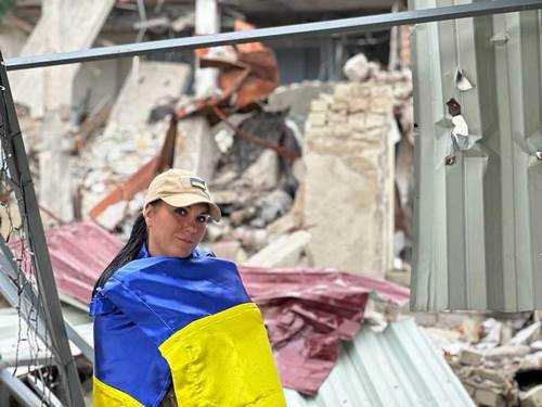«На Сіверськодонецькому напрямку за десять днів врятувала понад 200 поранених бійців», — бойова медикиня з позивним «Гера»