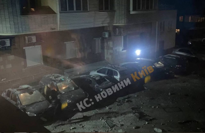 Нічний «обмін» ударами дронів: у Києві «шахед» поцілив у багатоповерхівку, під Ростовом горить завод (фото, відео)
