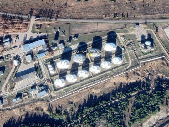 Запальна ніч в росії: атаковані пороховий завод під Тамбовом та нафтобаза поблизу Воронежа (відео)