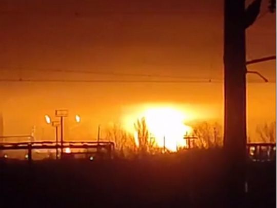 З вогником: дрони атакували нафто- та газопереробні заводи у Волгограді та Астрахані (відео)