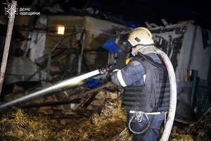 Пожар, повреждения домов и пострадавший: последствия ночного обстрела Одесской области (обновлено)
