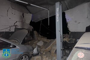 Массированная атака БпЛА на Одесский район: есть повреждения, травмировались люди (обновлено)