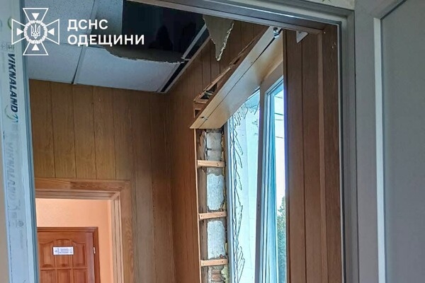 Массированная атака БпЛА на Одесский район: есть повреждения, травмировались люди (обновлено)