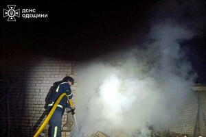 Массированная атака БпЛА на Одесский район: есть повреждения, травмировались люди (обновлено)