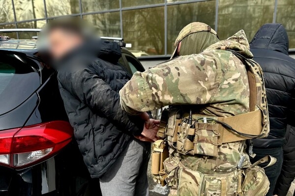 В Одессе разоблачили продавца огнестрельного оружия: "товар" он производил в гараже