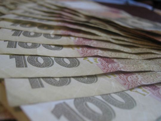Не лише пенсіонери: кому у квітні збільшать виплати на 11,5% чи на 1500 гривень