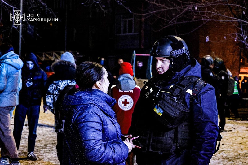 Ворожі дрони вночі прилетіли по житлових будинках у Харкові та Кривому Розі (фото, відео)