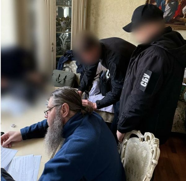 Завітала «служба божа»: СБУ та Нацполіція провели обшуки у Київській митрополії УПЦ московського патріархату