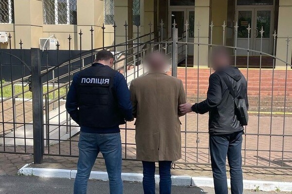 Житель Одесского района обещал мужчине формальное трудоустройство в армию