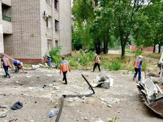 Безпрецедентна кількість руйнувань: збільшується кількість загиблих і постраждалих в результаті російської атаки по десяткам цивільних об’єктів в Дніпрі