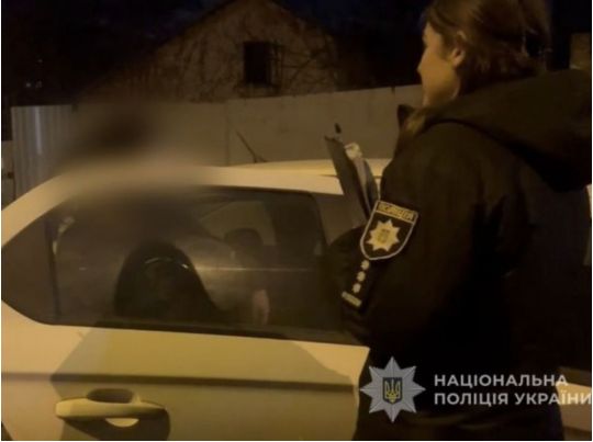 Мати просто спостерігала, як дитина вмирала: одеська поліція оприлюднила подробиці історії з трупом однорічного малюка у морозилці