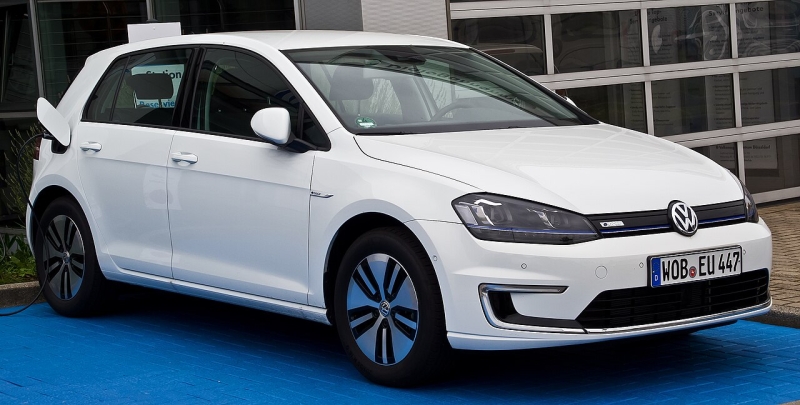 Не переплачуйте не заправках: названо ТОП-7 найекономніших авто в Україні