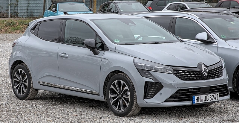 Не переплачуйте не заправках: названо ТОП-7 найекономніших авто в Україні