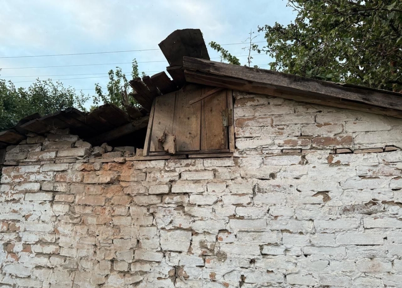 Окупанти вночі завдали сотні ударів по мирних населених пунктах: зруйновано будинки та об’єкти інфраструктури