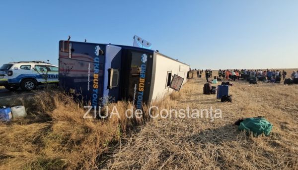Серед пасажирів були діти: у Румунії перекинувся автобус з 55 українцями