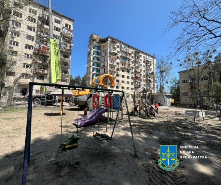 У Києві назвали кількість загиблих під час ракетної атаки росіян (фото, відео)