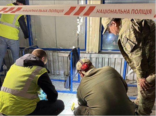 У Житомирі чоловік кинув гранату біля супермаркету: поранено шістьох людей