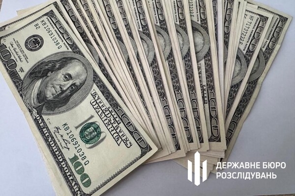 Семь тысяч долларов за избежание службы: в Одесской области разоблачили правоохранителей и чиновника ТЦК
