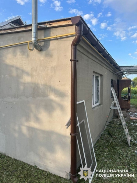 Наліт безпілотників на Київщину: пошкоджено школу, магазини, приватні будинки (фото)