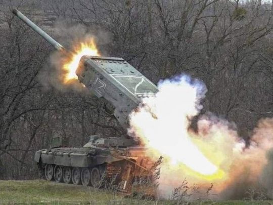 Окупанти готуються застосувати потужну зброю на одному з напрямків: де мирним жителям варто остерігатися