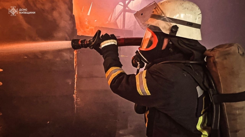 Окупанти вночі атакували Білоцерківський та Запорізький райони: є жертва та поранені